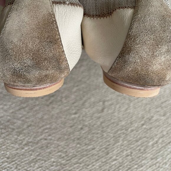 Chanel Beige Leather & Suede Flat Ballet Slippers, Size 40 EU - Picture 14 of 14